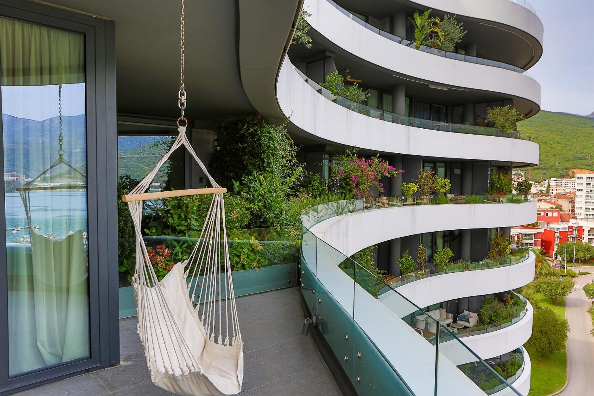Royal Gardens Paradise Aparthotel