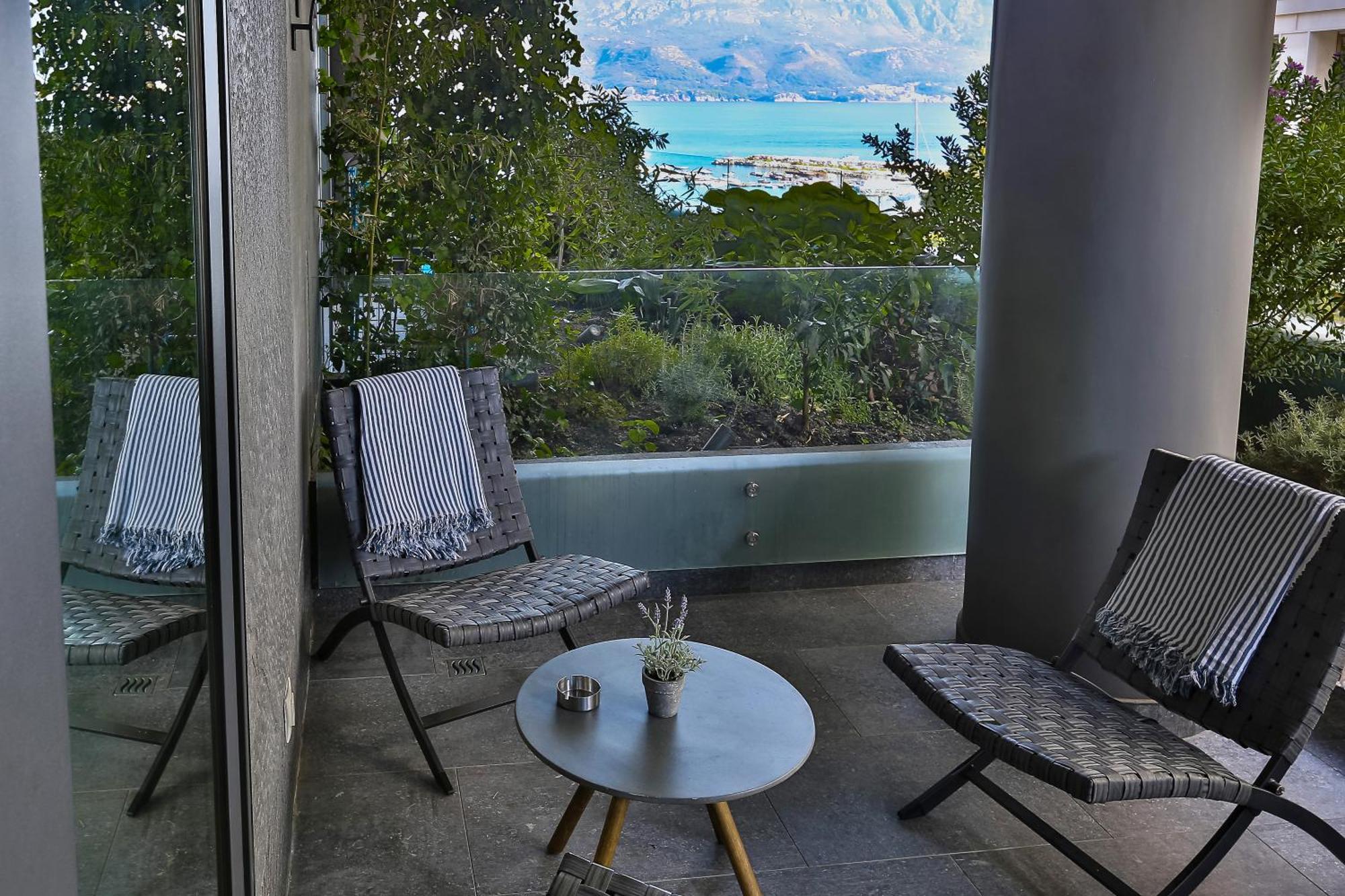 Royal Gardens Paradise Aparthotel 4*