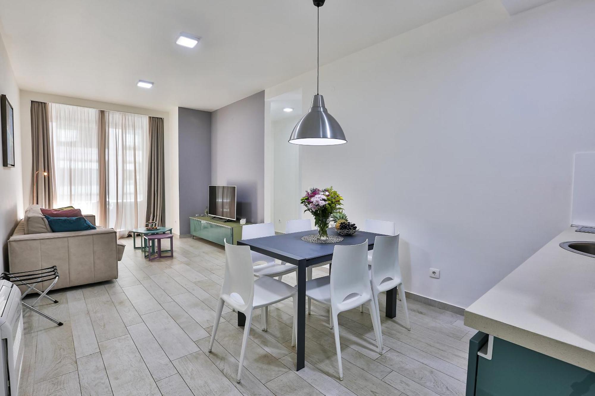 Royal Gardens Paradise Aparthotel 4*