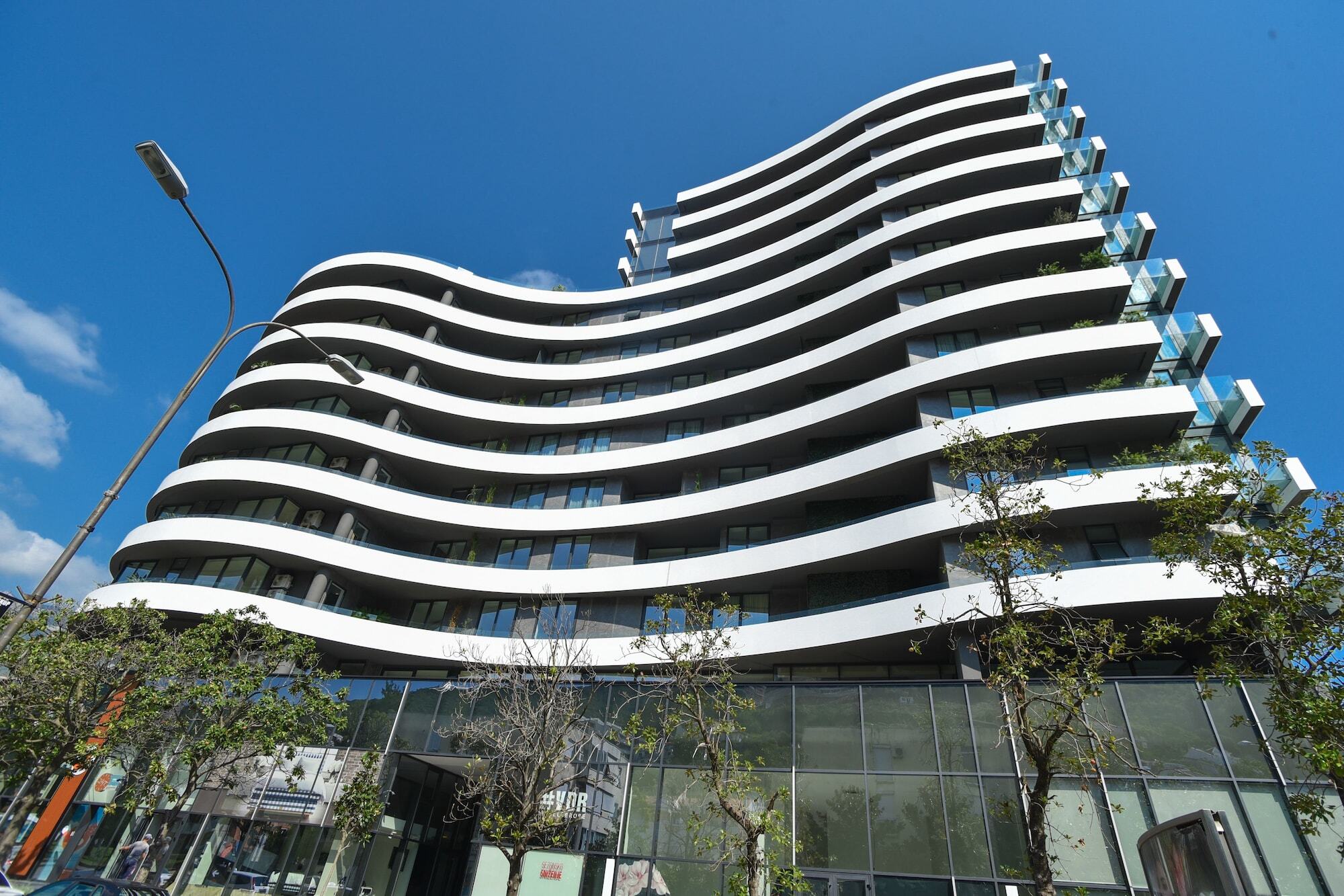 Royal Gardens Paradise Aparthotel