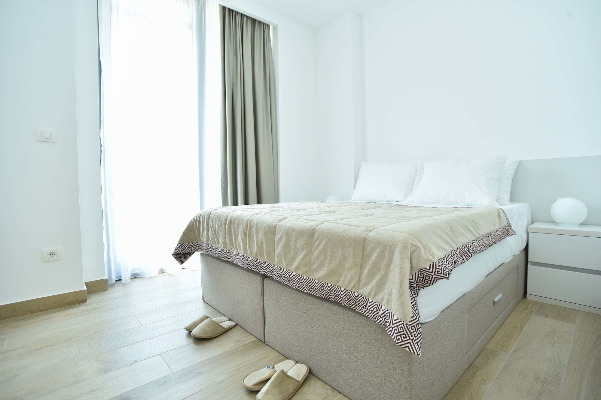 Royal Gardens Paradise Aparthotel Budva